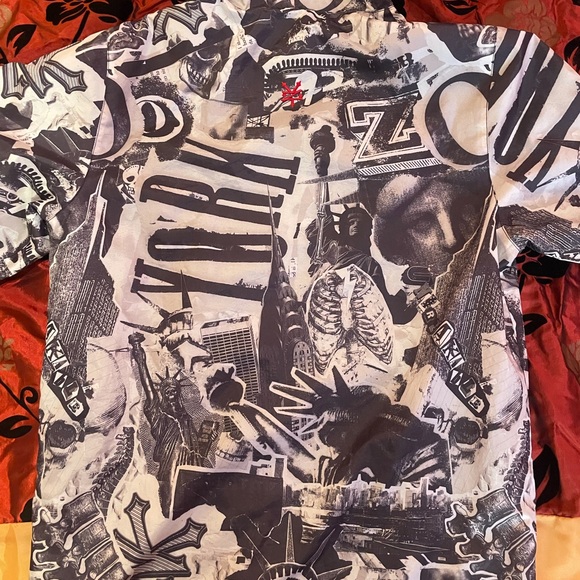 NWOT Zoo York wind breaker size L/M - Picture 4 of 4